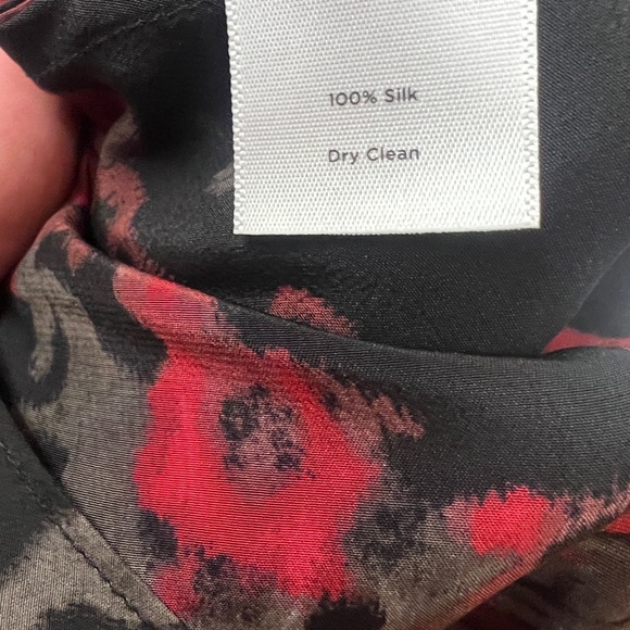 Talbots Black and Red Floral Blouse silk size 18‎ - Picture 4 of 4